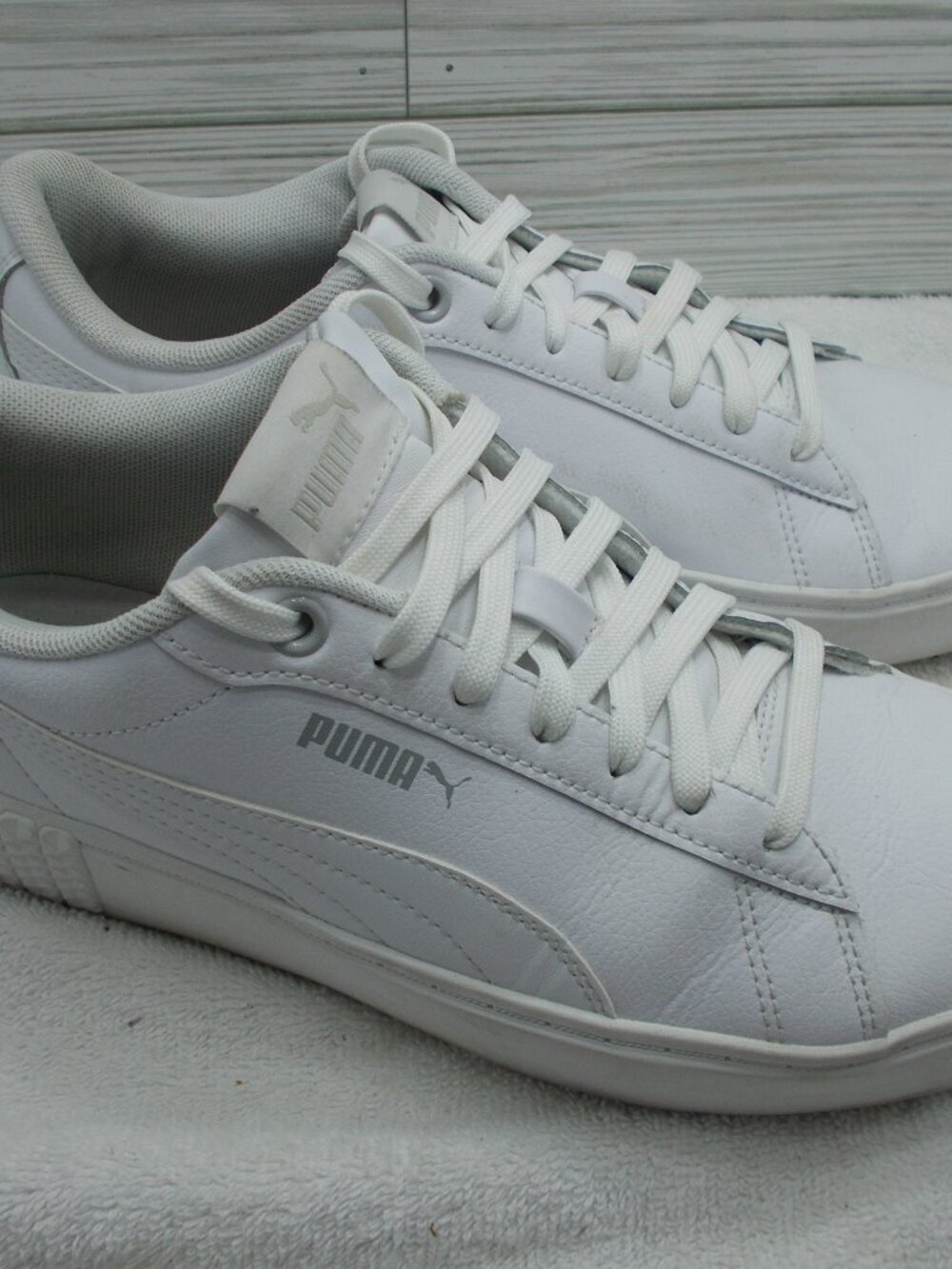 Puma Smash Platform Low Top Women's Size 10 Shoes